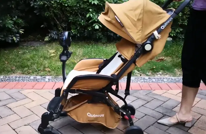 The best stroller fans differ from your standard portable fan in a number of ways
